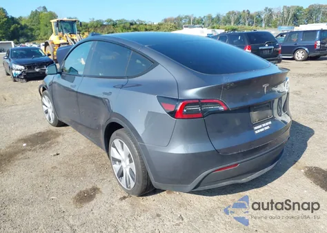 2023 Tesla Model Y from USA, damaged, VIN 7SAYGDEE1PA119472